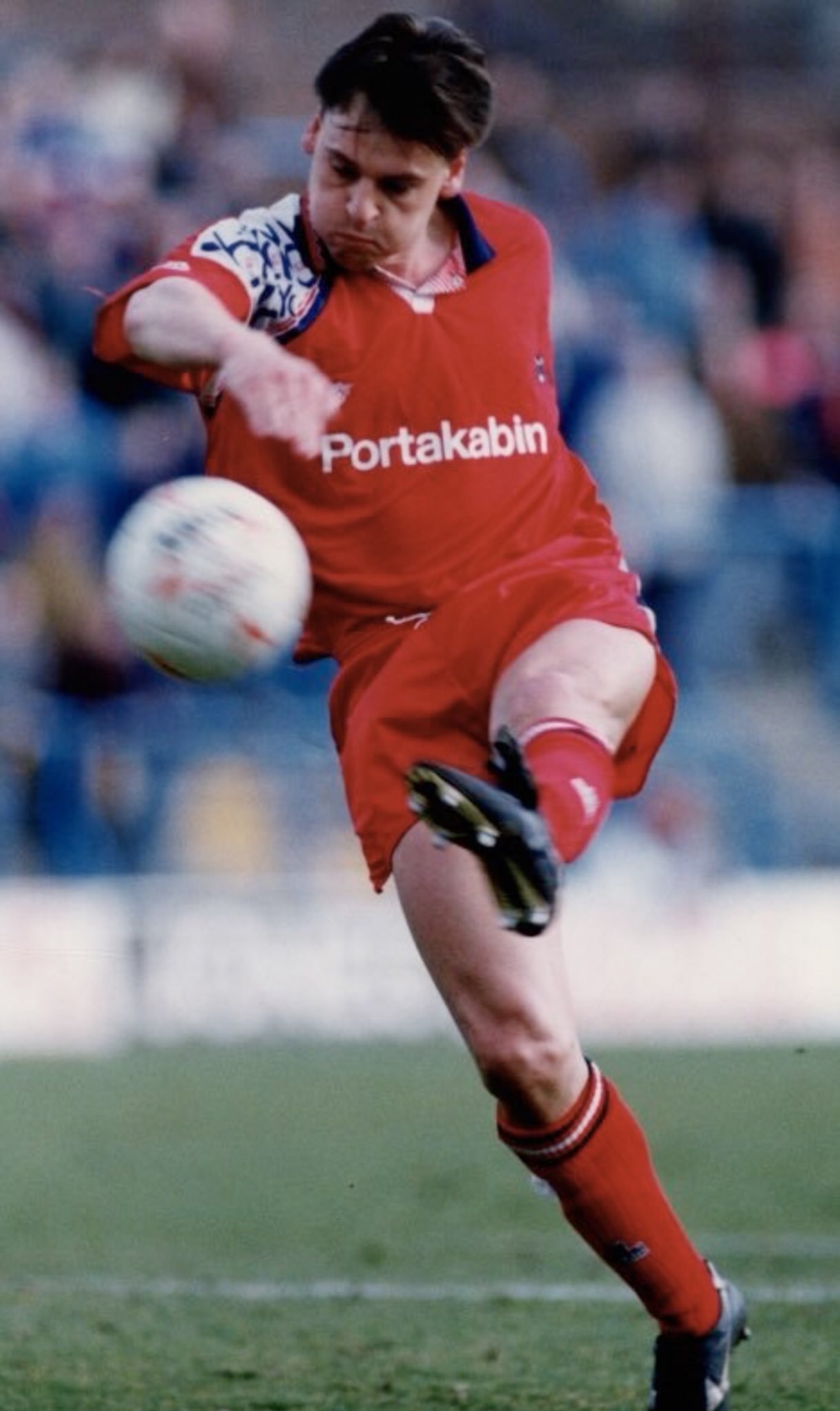 Barnes Bobble Hat - Image 2