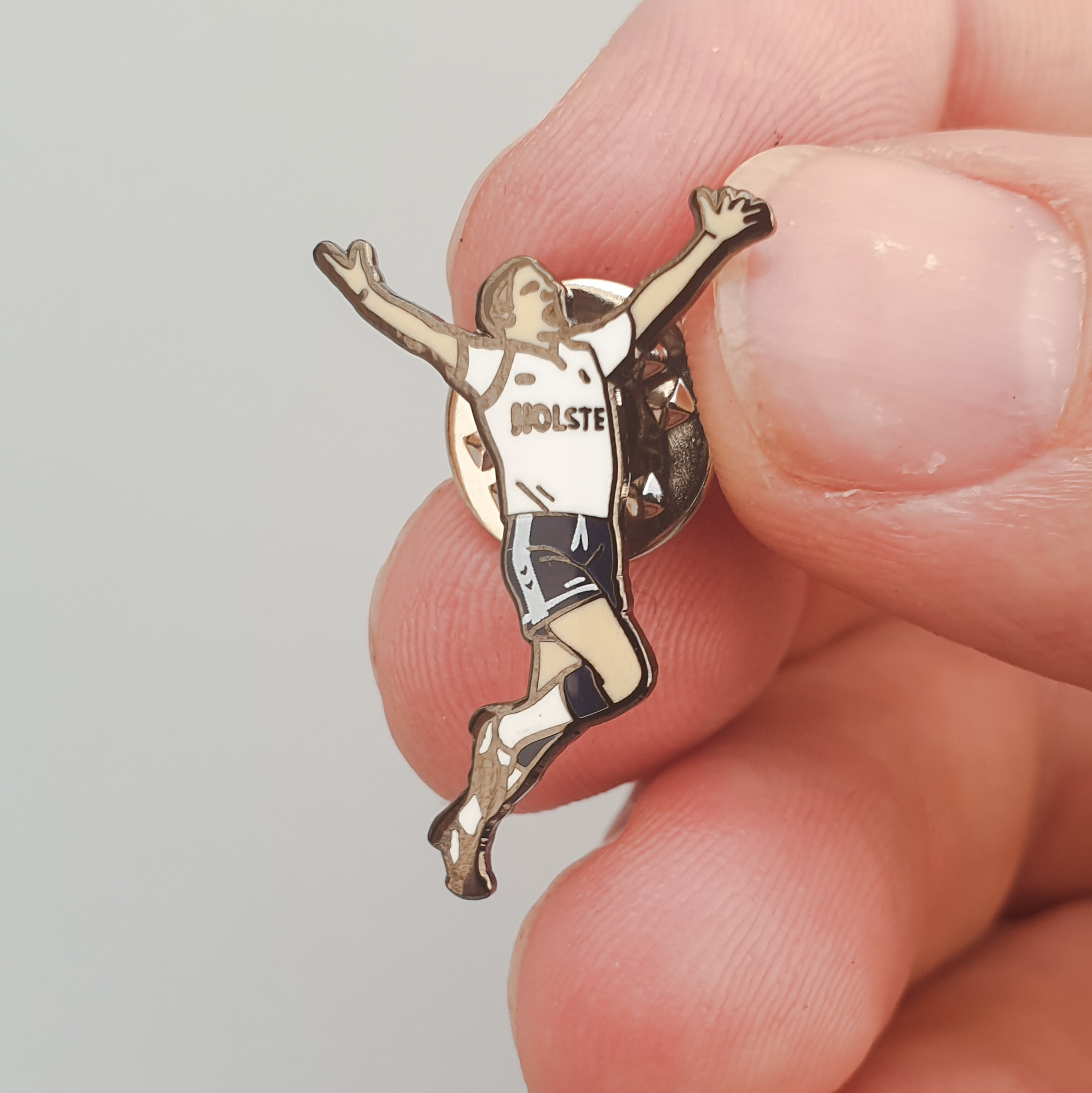 Gazza Pin Badge - Image 2
