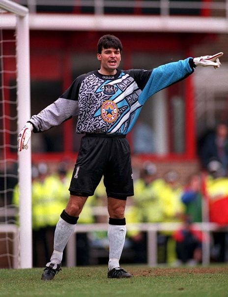 Pavel Bobble Hat - Image 3